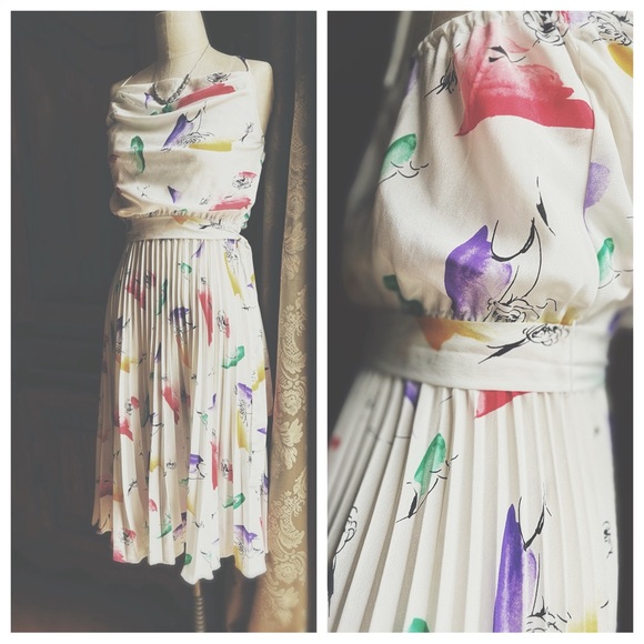 Vintage Halter Top Pleated Dress - Picture 3 of 8